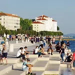Junona - Poluotok Na Dlanu Апартаменты *