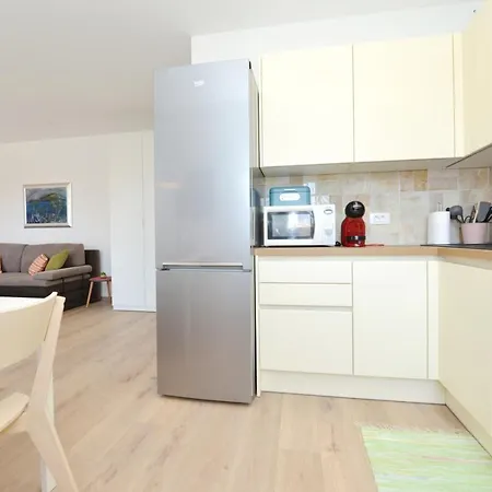 Apartment Junona - Poluotok Na Dlanu *