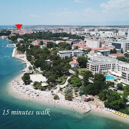 Junona - Poluotok Na Dlanu Zara